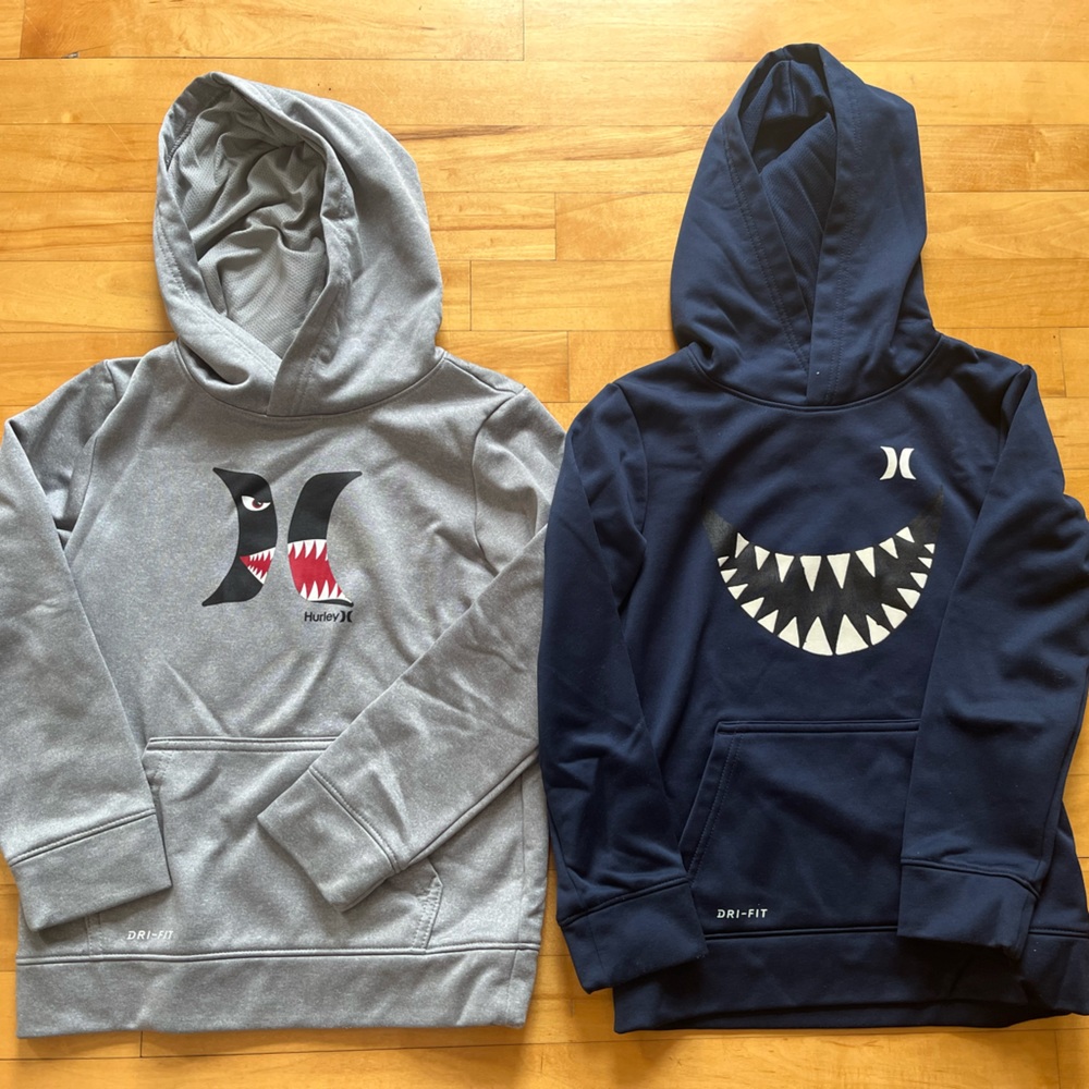 2 hoodies Hurley